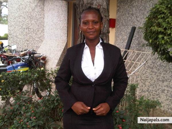 bukola - click for next photo