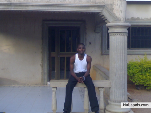 l LOOK @ MY FUTURE COZ PAST IS ALL BEHIND ME - click for next photo