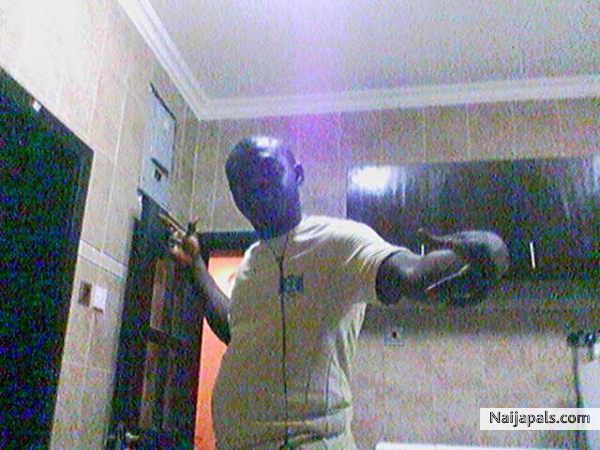  - click for next photo