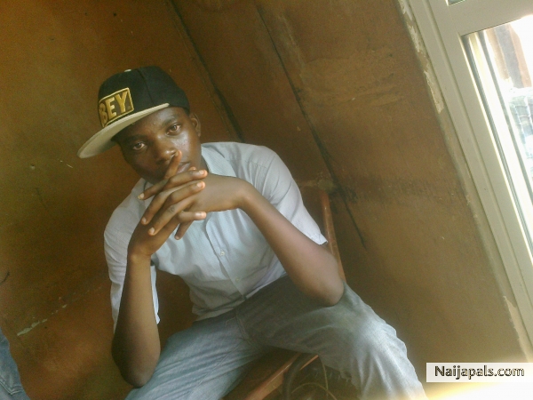  - click for next photo