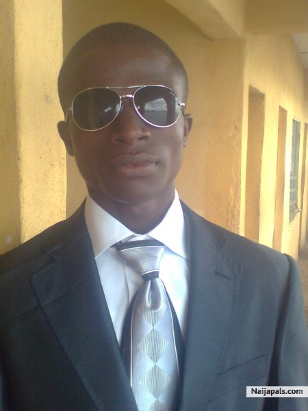 Am mr different, because am born 2 be different - click for next photo