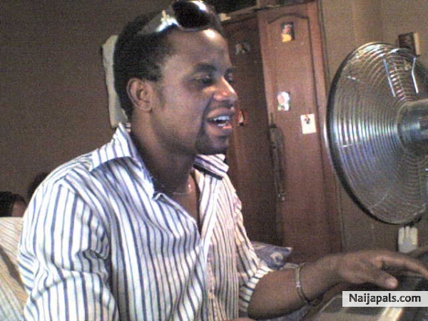  - click for next photo