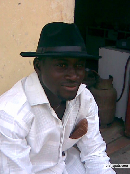 - click for next photo