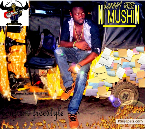 the King is here... check fliers and posters - click for next photo