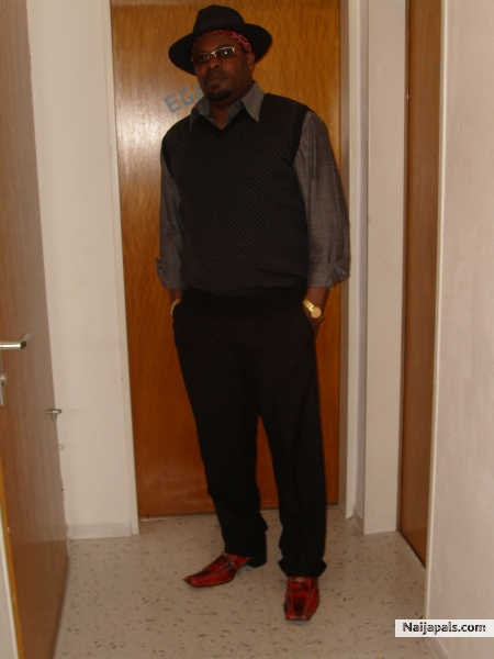  - click for next photo