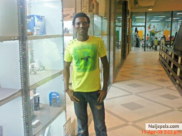  - click for next photo