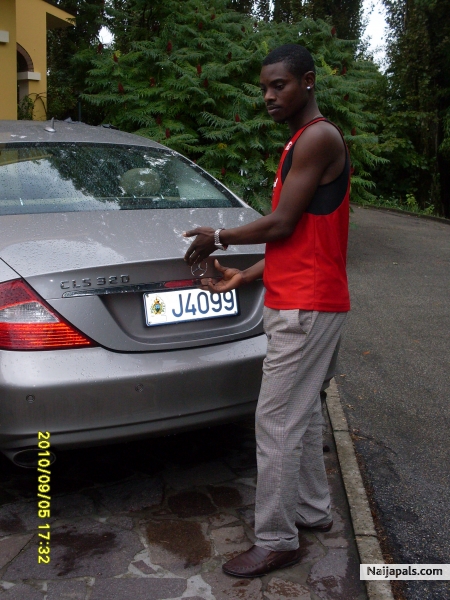  - click for next photo