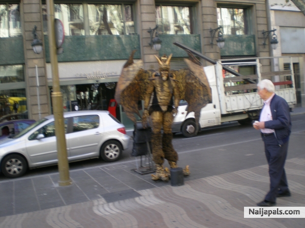 street festival in barcelona spain - click for next photo