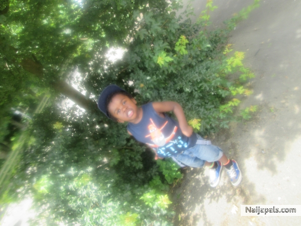  - click for next photo