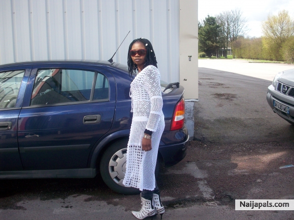 - click for next photo