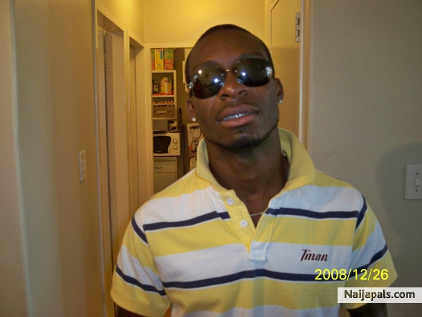 dont know sum people think i do look like dbanj,love dat guy anyway - click for next photo