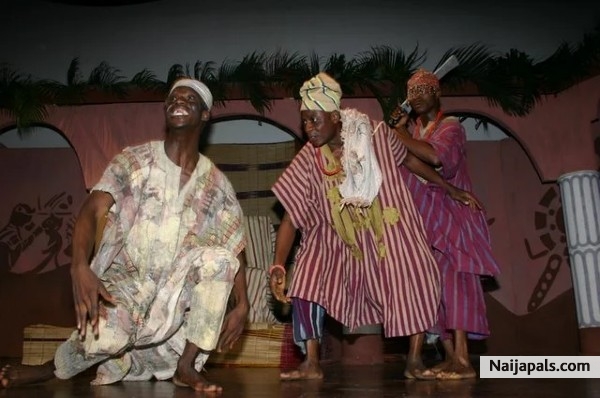 dancing for Jezus. - click for next photo