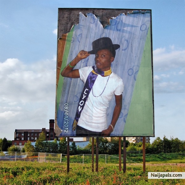  - click for next photo