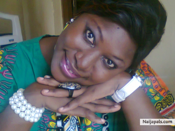 just meeeeeeeeeeeeeeee - click for next photo