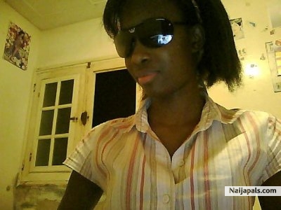 Naija girl - click for next photo