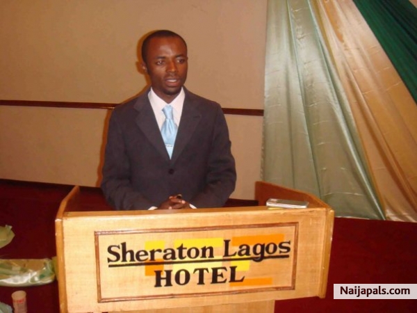 Speaking at Sheraton Hotels, Lagos - click for next photo