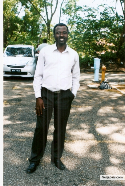  - click for next photo