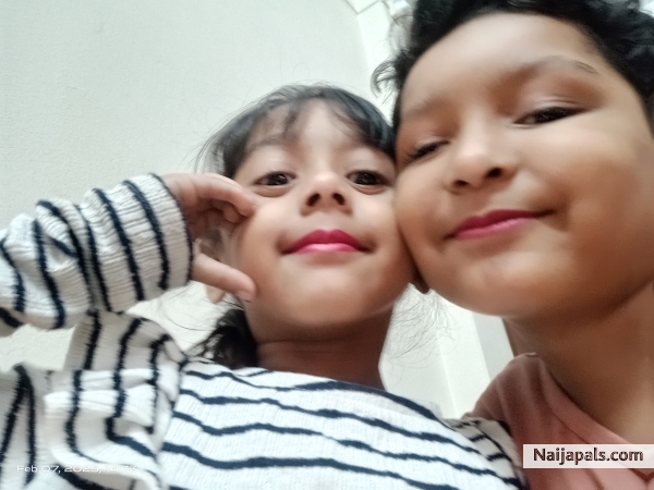 My Daughter Amira Mahmud Farista & Alfia Mahmud 1 - click for next photo