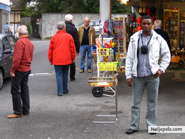 Nonoh' s world - click for next photo