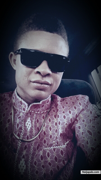 God is gud al d tym, dis ur boy m-whyte - click for next photo