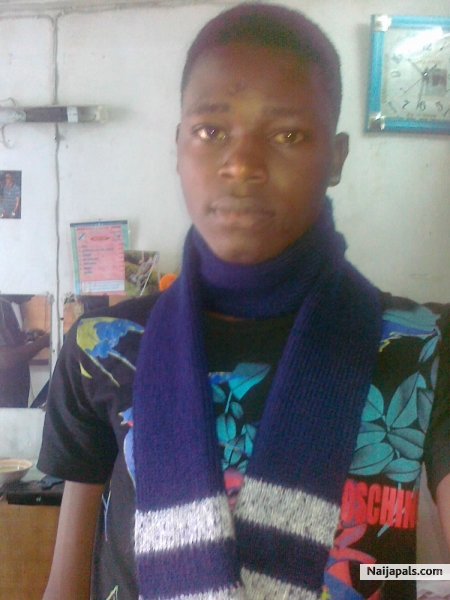 emi noni - click for next photo