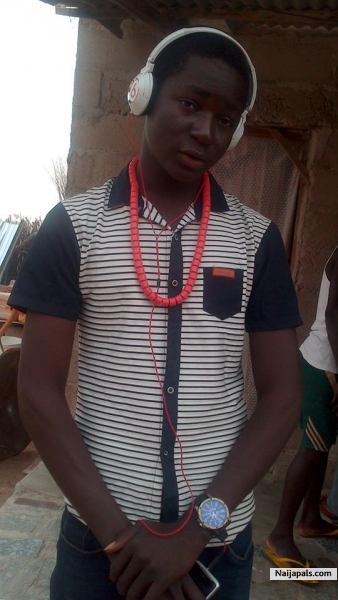  - click for next photo