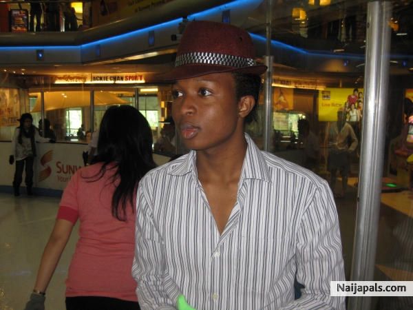 Gimme a smyl - click for next photo