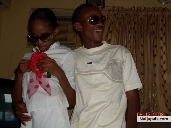 Lil Bro nd sis - click for next photo