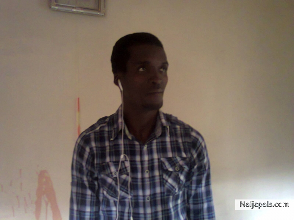  - click for next photo