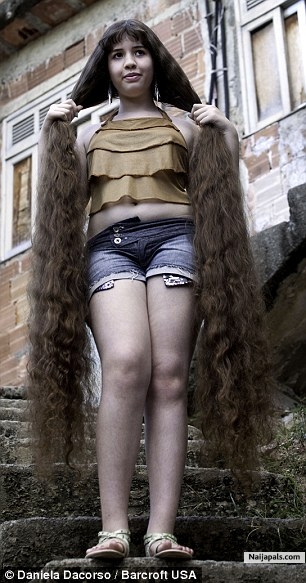 girl wit the long hair - click for next photo