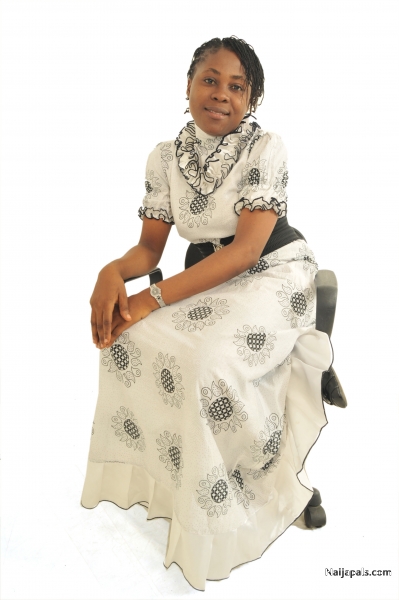 Sitting Angelically - click for next photo