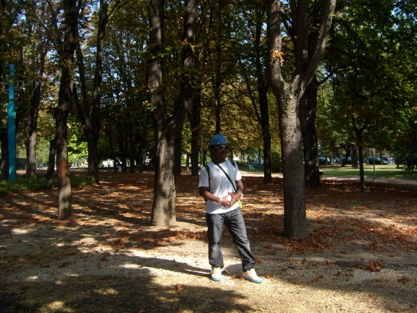  - click for next photo