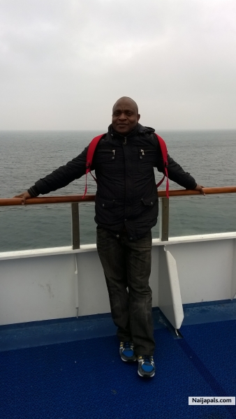TRAVELLING TO STOCKHOLM SWEDEN - click for next photo