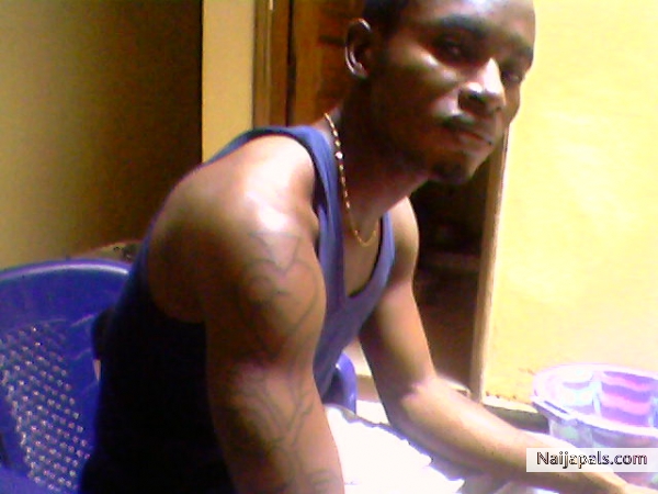  - click for next photo