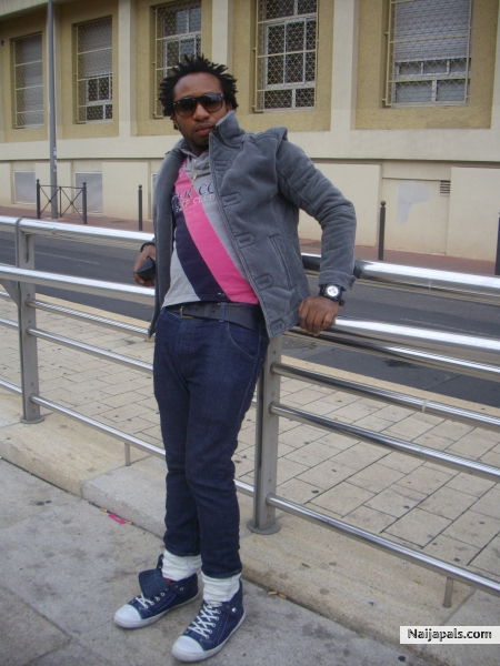  - click for next photo