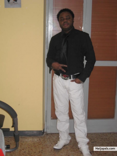  - click for next photo