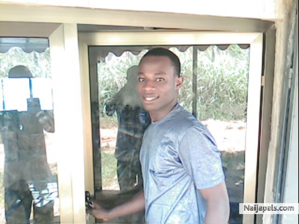  - click for next photo