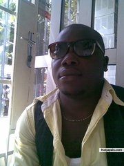 Oluwa Sharp Sharp - click for next photo