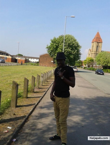dayo 1 - click for next photo