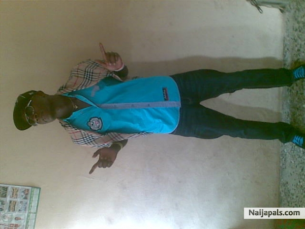 Wishin ma pals a 1daful new yr - click for next photo