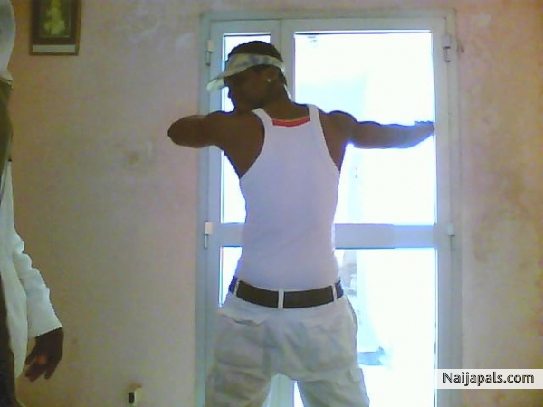  - click for next photo