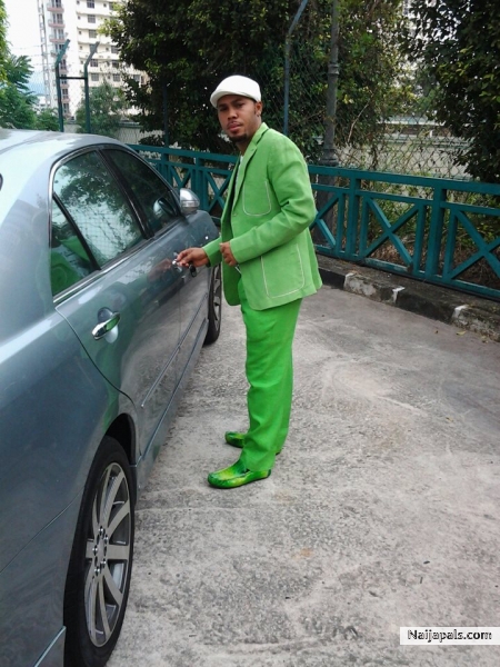  - click for next photo