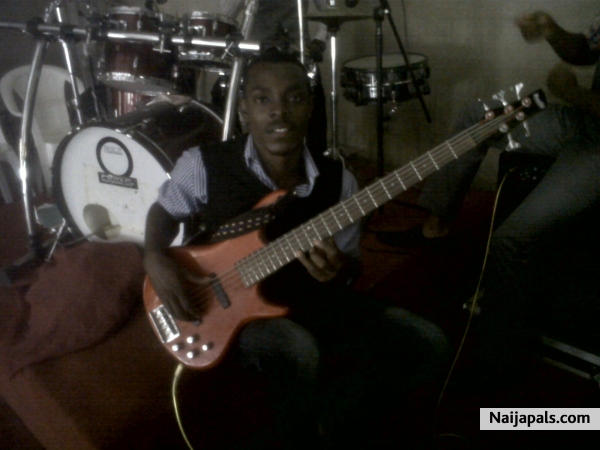vBass - click for next photo