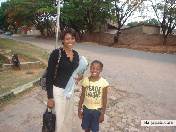 My lovely sister inlaw Univer & Nawa(Daughter) - click for next photo