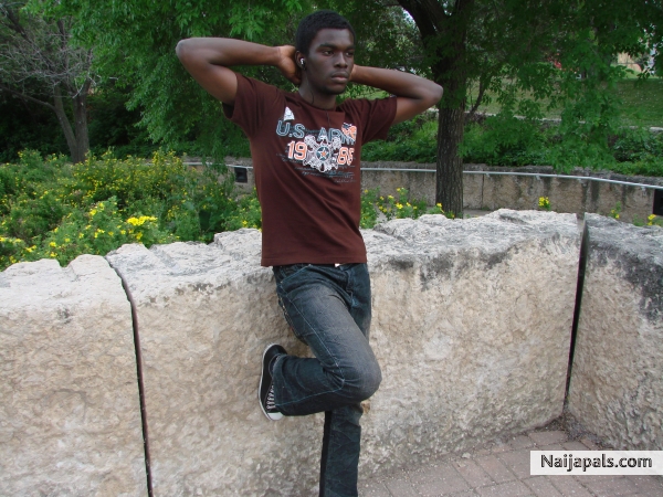 jst tking a pose.. - click for next photo