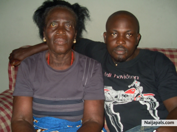 my mum n i - click for next photo