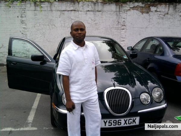 Neyo Pumping - click for next photo