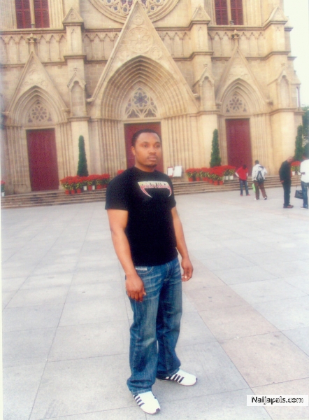  - click for next photo