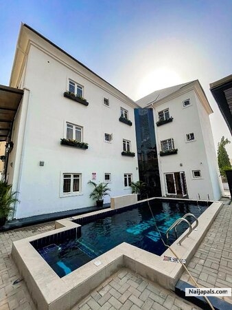 Hotel Reservation - click for next photo