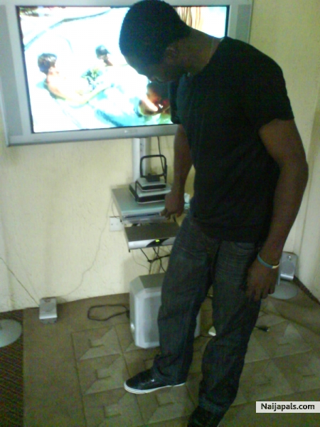  - click for next photo